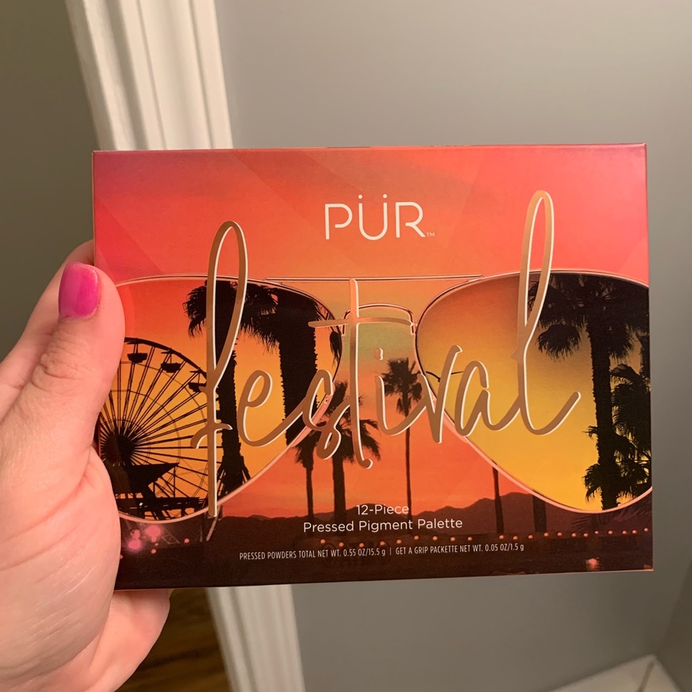 Eyeshadow palette